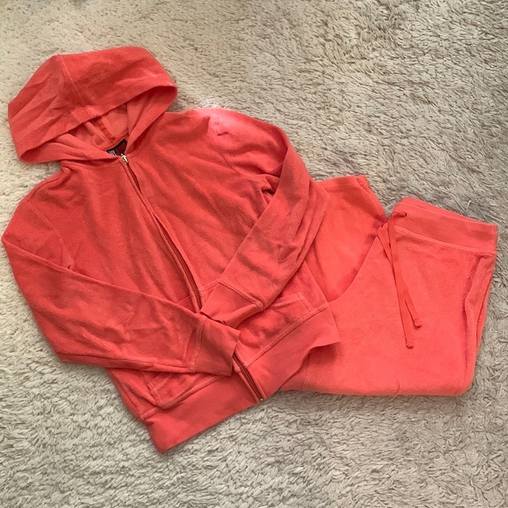 Y2k Peach Terry Cloth Capri Sweatsuit Gem